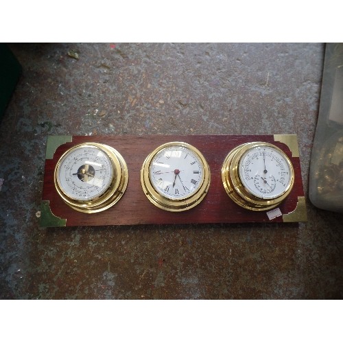 555 - BOX OF CLOCKS - SMITHS ELECTRIC MANTLE CLOCK, TEMCO SLATE EFFECT CLOCK,ETC, BAROMETERS AND BEZELS