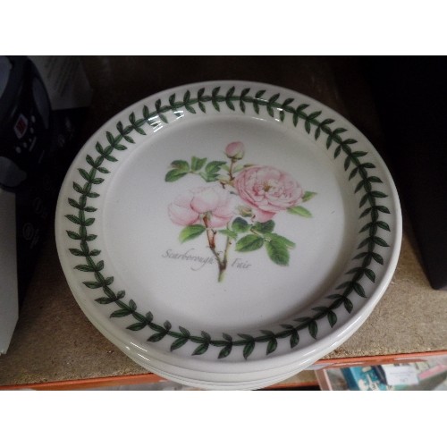 584 - 9 PORTMEIRION BOTANIC ROSES SMALL PLATES