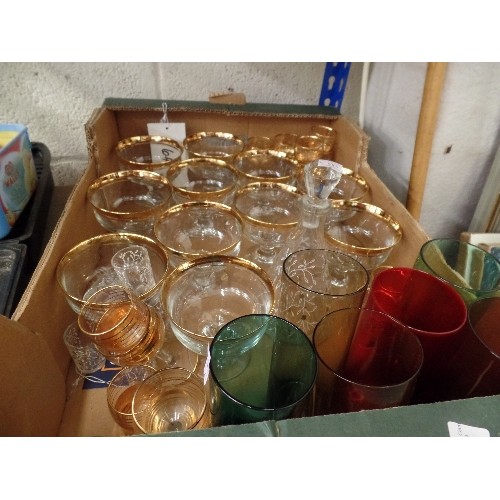 624 - SELECTION OF GOOD QUALITY GLASSES WITH GOLD DETAIL, RETRO COLOURED GLASSES, SMALL DECANTER AND GLASS... 