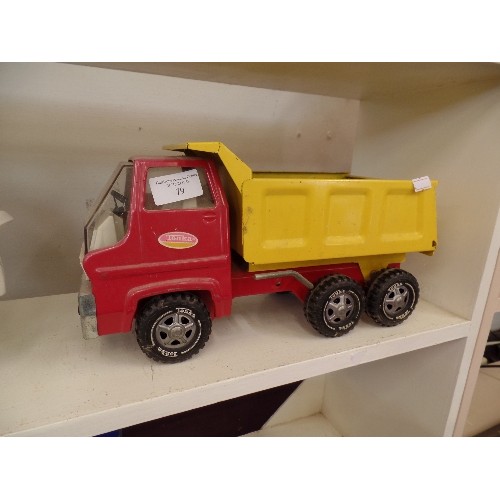 79 - LARGE TONKA DUMPER TRUCK.