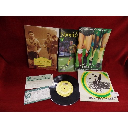 96 - NORWICH CITY LOT. INCLUDES SIGNED 45RPM RECORD 'THE CANARIES IN SONG' SUNDERLAND/NORWICH FA CUP FINA... 