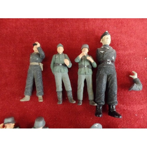 97 - COLLECTION OF GERMAN/NAZI SOLDIERS. PLASTIC. SOME HAVE LOST ARMS!