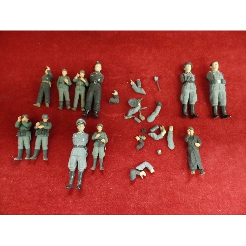 97 - COLLECTION OF GERMAN/NAZI SOLDIERS. PLASTIC. SOME HAVE LOST ARMS!