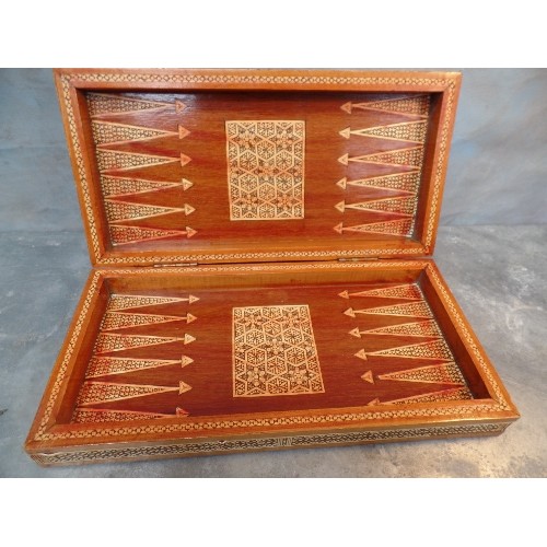 236 - A MIDDLE EASTERN HAND MADE INLAID BACKGAMMON AND CHESS BOARD - ALSO PLASTIC COUNTERS & STAUNTON STYL... 