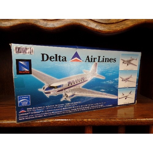 118 - NEW/BOXED DELTA AIRLINES PLANES. OFFICIALLY LICENCED BOEING PRODUCT BY NEWRAY.