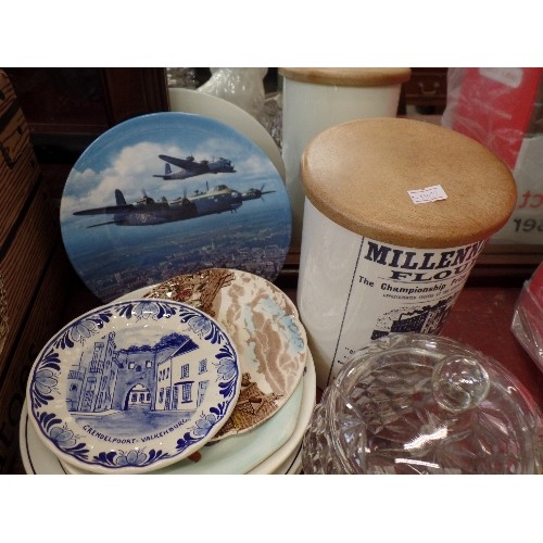 241 - MIXED VINTAGE CHINA AND GLASSWARE. INCLUDES A STAFFORDSHIRE DOG, A ROYAL DOULTON LIMITED EDITION PLA... 