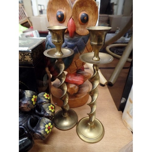 264 - LARGE WOODEN OWL, LIDED DECANTER WITH MINATURE CUPS, BRASS CANDLE STICKS, LAQUERED LIDED BOX