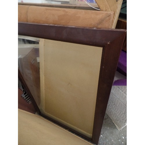 143 - 4 X LARGE WALL MIRRORS. A FAUX SUEDE FRAME, 'SILVER' GILT, A PLAIN DARK WOOD, AND WOODEN FRAMED WITH... 