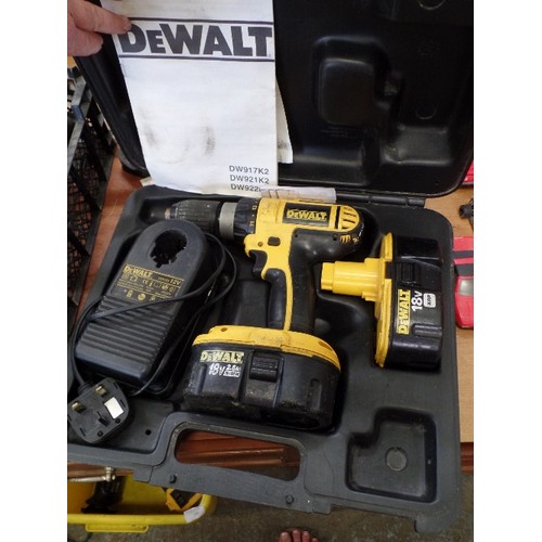 304 - DE-WALT CORDLESS DRILL WITH CHARGER.