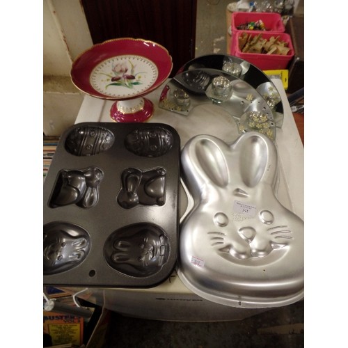 341 - 2 X EASTER CHOCOLATE/CAKE MOULDS. INC A LARGE RABBIT HEAD, AND SMALLER RABBITS AND EASTER EGGS. ALSO... 