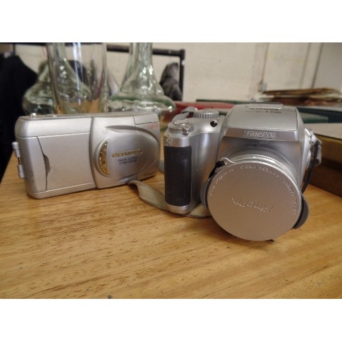 348 - 2 CAMERAS. AN OLYMPUS C-960 ZOOM, AND A FUJI FINEPIX S-3500