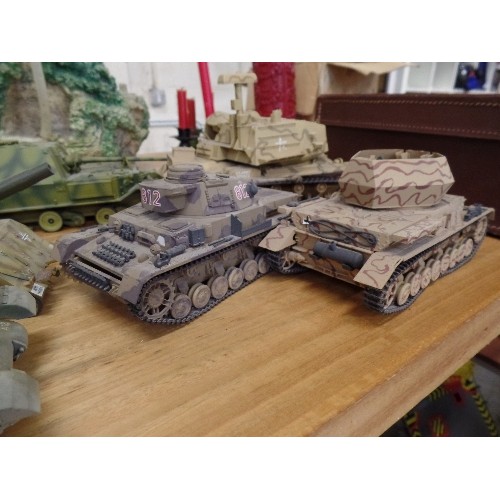 350 - 9 X SCALE MODEL MILITARY TANKS. INCLUDES US ARMY 4051572, CORSAIR II.