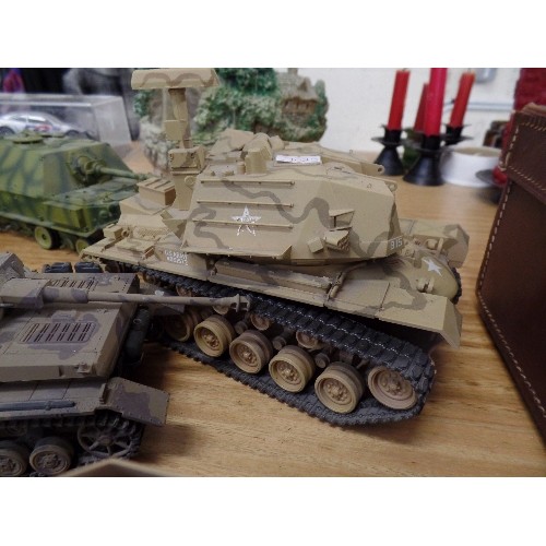 350 - 9 X SCALE MODEL MILITARY TANKS. INCLUDES US ARMY 4051572, CORSAIR II.