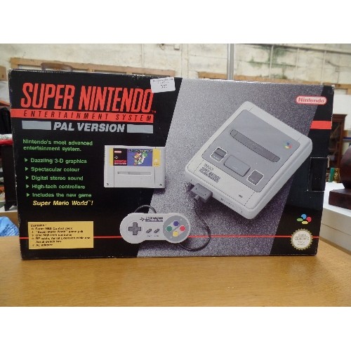 321 - SUPER NINTENDO ENTERTAINMENT SYSTEM. PAL VERSION.  USED. ORIGINAL BOX.