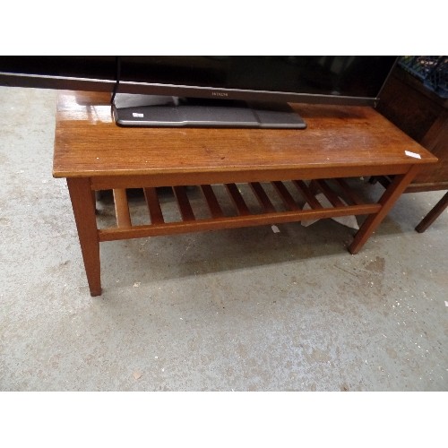 419 - SMALL RECTANGULAR VINTAGE COFFEE TABLE WITH LOWER SLATTED SHELF.