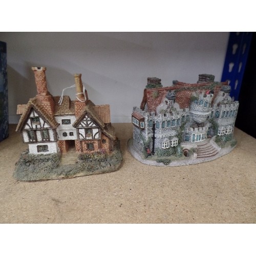 427 - DANBURY MINT 'TOAD HALL' AND A TUDOR HOUSE.