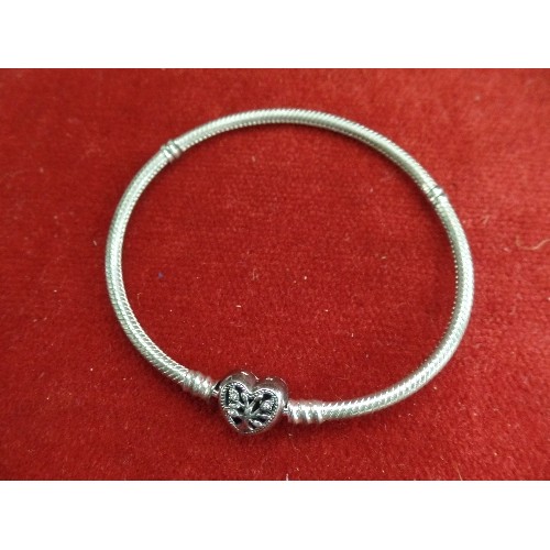 20 - PANDORA STYLE BRACELET WITH FAMILY HEART LOCK