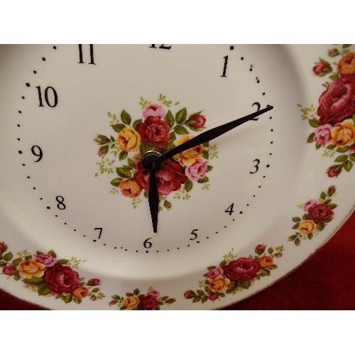 63 - BONE CHINA ROYAL ALBERT COUNTRY ROSE STYLE CHINA WALL CLOCK