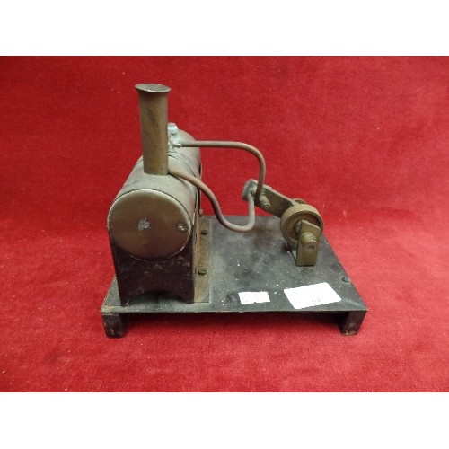 64 - VINTAGE MODEL STEAM ENGINE