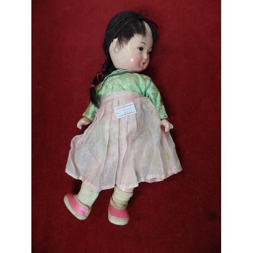 67 - SMALL VINTAGE ORIENTAL DOLL, IN TRADITIONAL DRESS. LIMBS & HEAD ARE LOOSE.