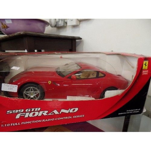 119 - FERRARI. LARGE RADIO-CONTROLLED 599 GTB FIORANO. 1:10 FULL FUNCTION SERIES. BOXED.