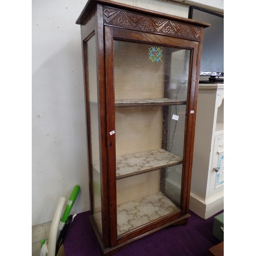 133 - VINTAGE OAK DISPLAY CABINET WITH CRACKLE-GLAZE EFFECT GLASS. 54CM W.