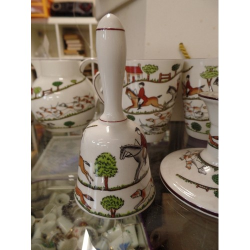 184 - 'HUNTING SCENE' COLLECTION OF CROWN STAFFORDSHIRE FINE BONE CHINA, DECORATED WITH FOX HUNT IMAGES. L... 