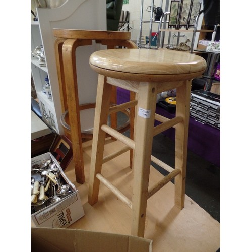 190 - 2 X CIRCULAR KITCHEN/BAR STOOLS. A BENTWOOD, AND A BEECH WITH SWIVEL SEAT.