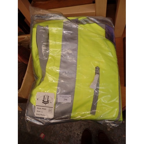 294 - NEW/PACKAGED PULSAR WATERPROOF FLOURESCENT-REFLECTIVE BODY WARMER. LARGE.