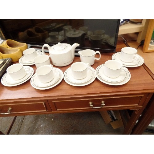 306 - BARRATTS OF STAFFORDSHIRE TEA SERVICE. SIMPLE IVORY AND SILVER. TEAPOT, SUGAR, MILK, AND 6 DUOS.