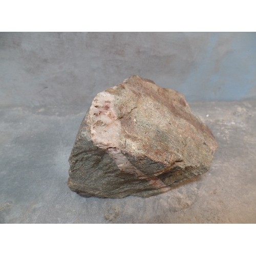 80 - A BEAUTIFUL SAMPLE OF MICA ROCK AND ANOTHER ROCK SAMPLE BELIEVED BY THE VENDOR TO BE WELSH ROCK WITH... 