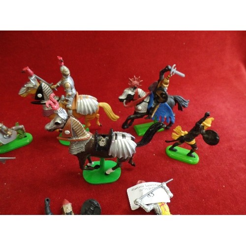 85 - 12 X BRITAINS KNIGHTS IN SHINING ARMOUR, 3 OF WHICH ARE ON HORSEBACK.