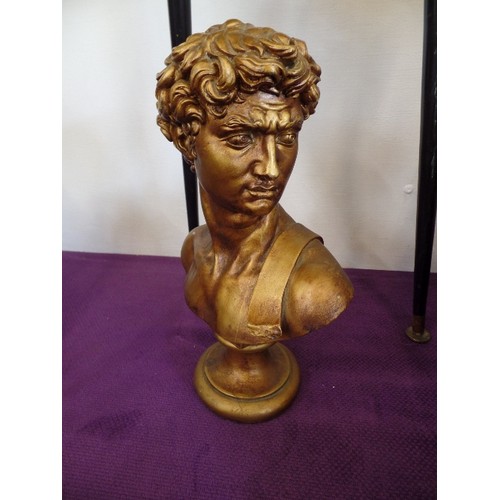 94 - JULIUS CAESAR BUST. 32CM H. RESIN.