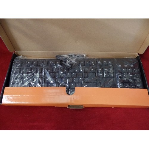 156 - STANDARD KEYBOARD K80 100.