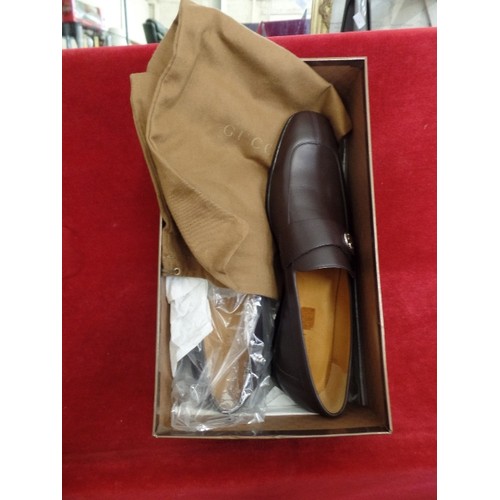 208 - GENUINE GUCCI MENS BROWN LOAFERS/SLIP-ONS, AFFLEC GG. WITH GUCCI LOGO BUCKLE. SIZE 44/9.5. WITH DUST... 