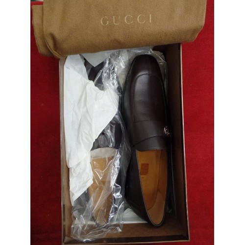 208 - GENUINE GUCCI MENS BROWN LOAFERS/SLIP-ONS, AFFLEC GG. WITH GUCCI LOGO BUCKLE. SIZE 44/9.5. WITH DUST... 