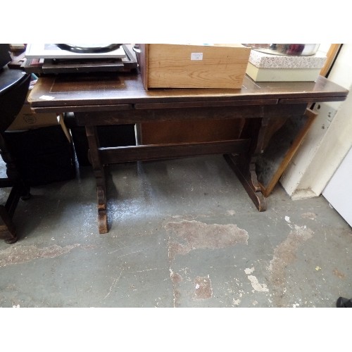 327 - VINTAGE EXTENDING OAK TABLE ON REFECTORY STYLE LEGS. RECTANGULAR