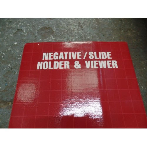 380 - NEW WITH BOX NEGATIVE/ SLIDE HOLDER AND VIEWER