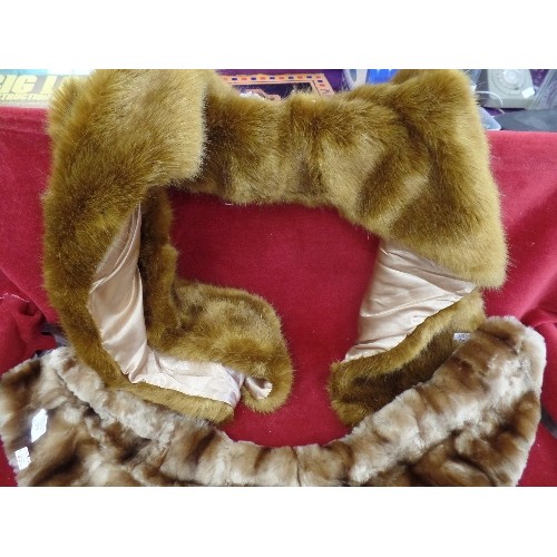 282 - MARIA PAOLA CALUGI FUR COLLAR, MADE IN ITALY, ALSO A PER UNA STOLE.