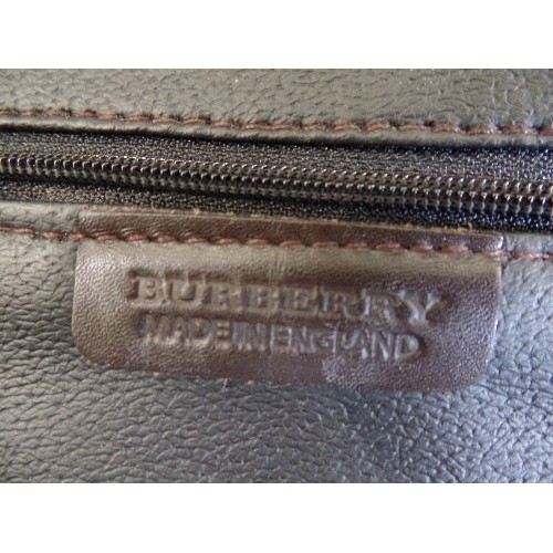 295 - LARGE BURBERRY LEATHER/WAXED FABRIC MESSENGER BAG.