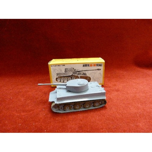 51 - VINTAGE AIRFIX HO-00 SCALE. GERMAN TIGER TANK. ORIGINAL BOX.