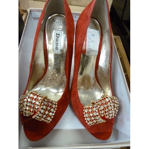 257 - 3 PAIRS OF BRAND-NEW SHOES. DUNE HIGH-HEELED RED SUEDE PEEP TOE WITH DIAMANTE TRIM. MODA IN PELLE KN... 