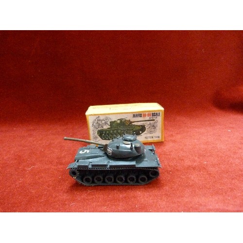 48 - VINTAGE AIRFIX HO-00 SCALE. PATTON TANK. ORIGINAL BOX.