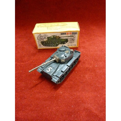 48 - VINTAGE AIRFIX HO-00 SCALE. PATTON TANK. ORIGINAL BOX.