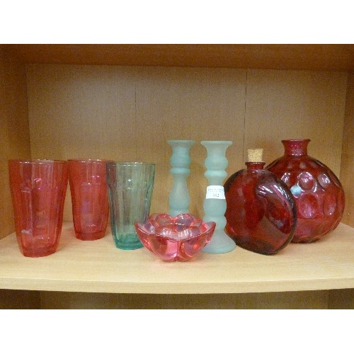 382 - CONTEMPORARY GLASSWARE. IN CRANBERRY AND SAGE COLOURS.