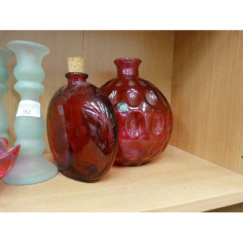 382 - CONTEMPORARY GLASSWARE. IN CRANBERRY AND SAGE COLOURS.