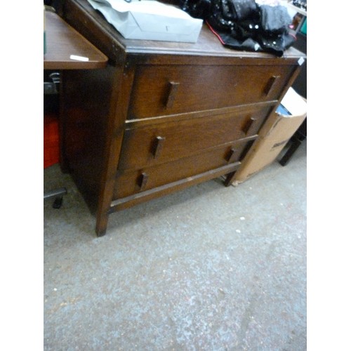 365 - 1940'S, 3 DRAWER OAK CHEST WITH VERTICAL RECTANGULAR KNOBS. 82CM W