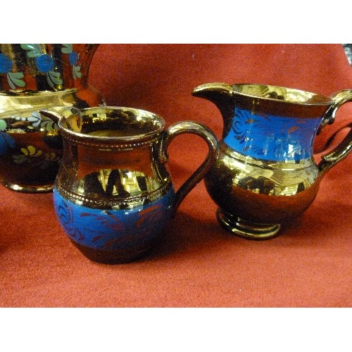 155A - 5 PIECES OF COPPER LUSTREWARE JUGS IN VARYING SIZES