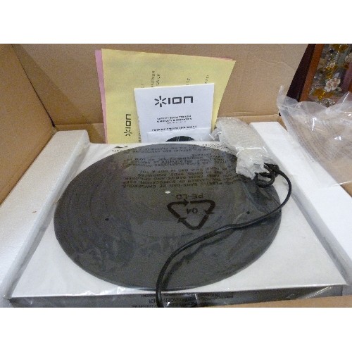 118 - ION PROFILE PRO. USB TURNTABLE WITH INPUT. IN BOX WITH INSTALL CD AND INSTRUCTIONS ETC.