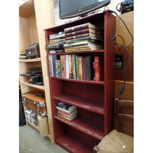 381 - MAHOGANY EFFECT SHELVING UNIT. 4 SHELVES. 71CMW.